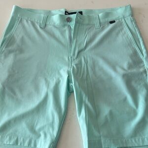 Travis Mathew Men's 34 mint green shorts